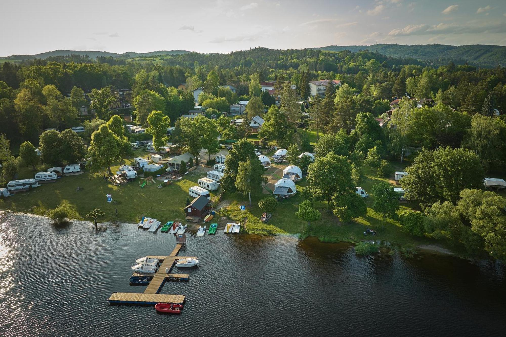 Glamping Slapy Hotell Exteriör bild