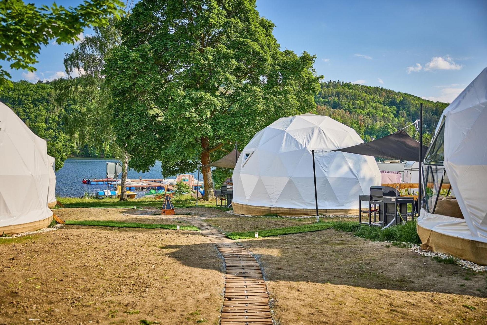 Glamping Slapy Hotell Exteriör bild
